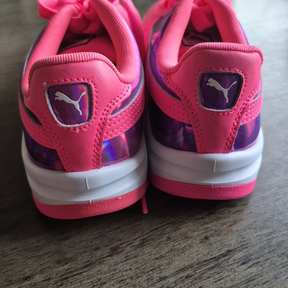 ​PUMA Cali Star "Glacial" Pink Iridescent Holographic Sneakers Women’s Size 6 - Picture 8 of 14